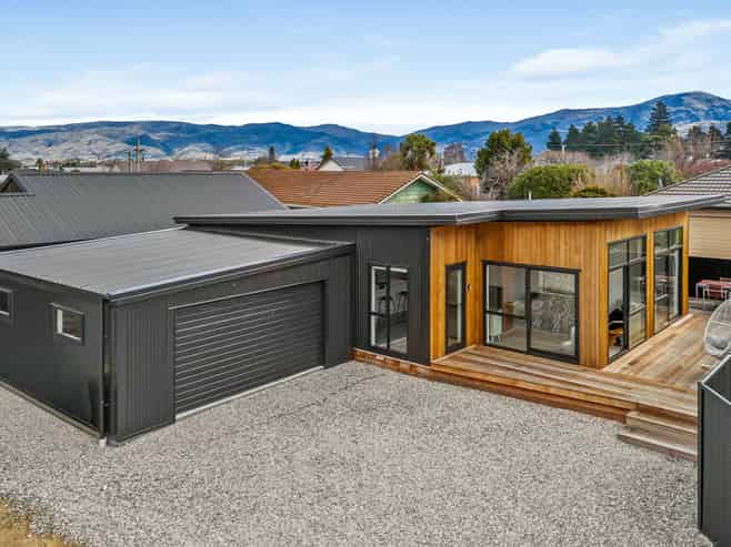 8 Neplusultra Street, Cromwell