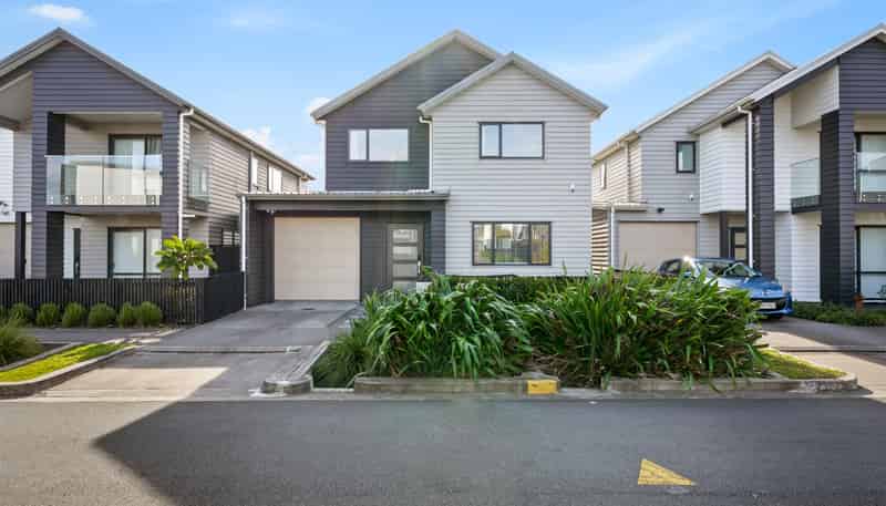 21 Autumn Blaze Street, Hobsonville