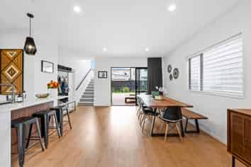 21 Autumn Blaze Street, Hobsonville