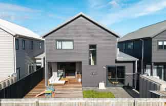 21 Autumn Blaze Street, Hobsonville