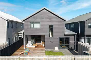 21 Autumn Blaze Street, Hobsonville