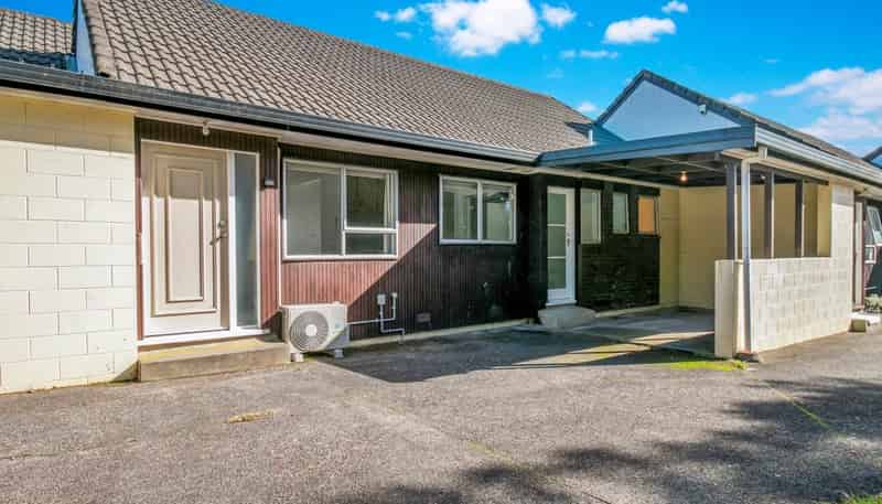 2/68 Clayburn Road, Glen Eden