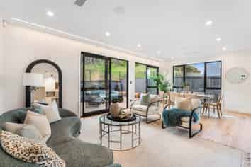 36 Streamview Way, Long Bay