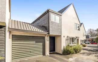 2/40 Ranfurly Street, Merivale