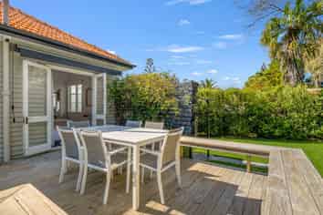 14 Clapham Place, Whanganui East