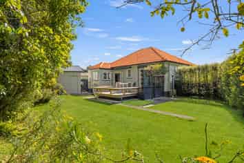 14 Clapham Place, Whanganui East
