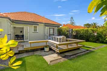 14 Clapham Place, Whanganui East