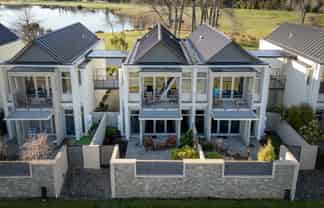 5/6 Harts Creek Lane, Northwood
