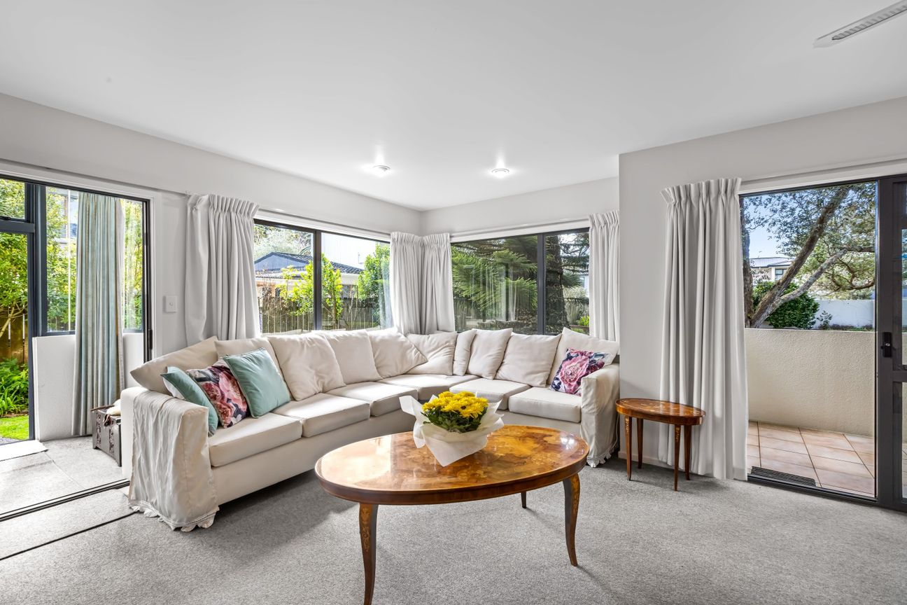 Vendors have moved, bring all offers! - Vista 6