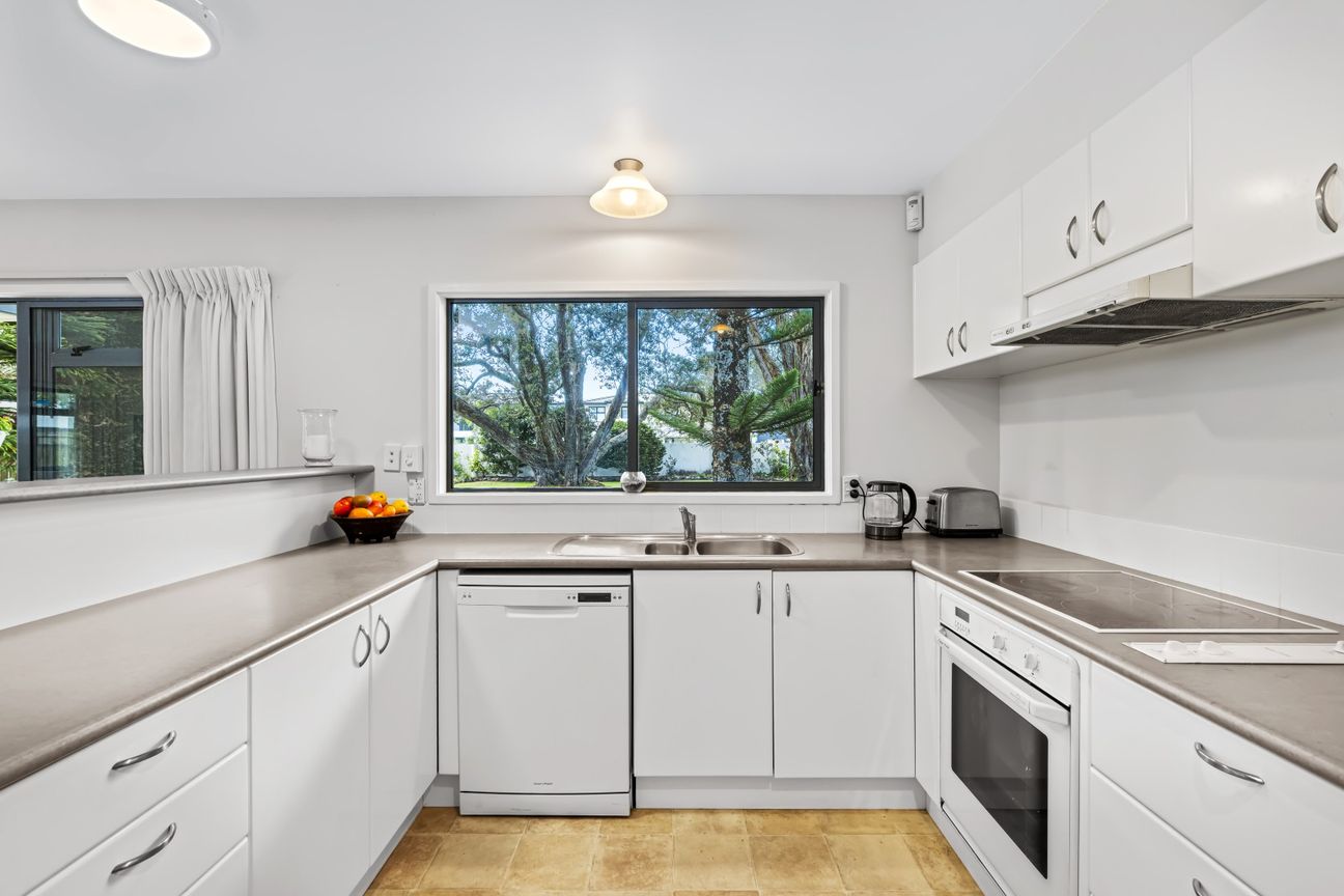 Vendors have moved, bring all offers! - Vista 3