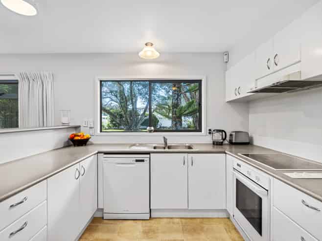 5B Puriri Avenue, Orewa