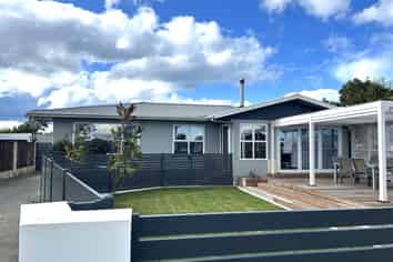 18 Southwark Avenue, Tamatea
