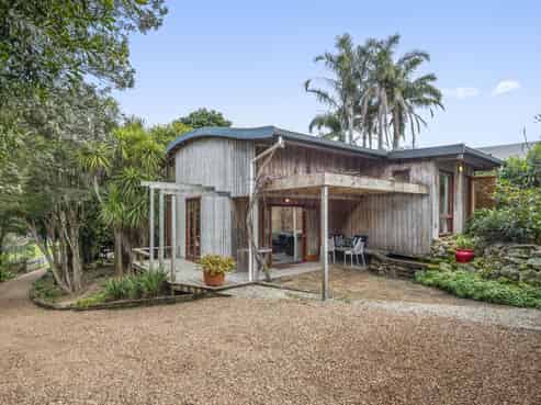 46 Tiri View Road, Palm Beach