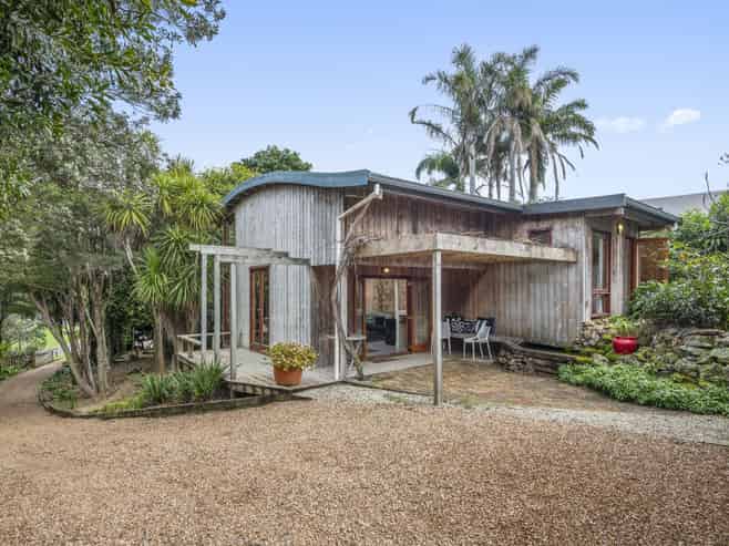 46 Tiri View Road, Palm Beach