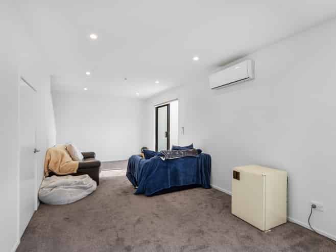 23 Hargest Crescent, Sydenham