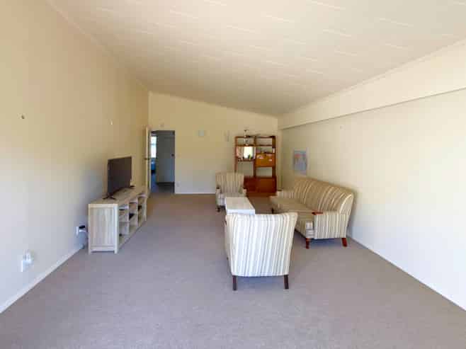 2/116 Alfred Street, Blenheim