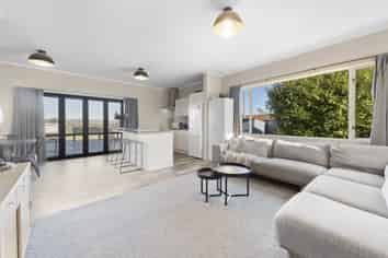 166 Charlton Road, Upper Charlton