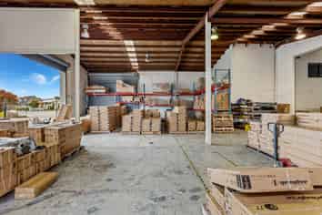 Warehouse with Yard on Blenheim Road