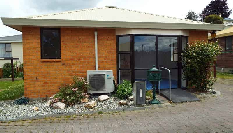 2/23 Devon Street, Gore