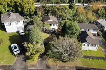 40 Holmes Drive South, Massey