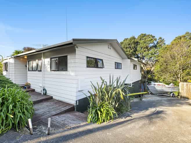 10A Stillwater Crescent, Stillwater