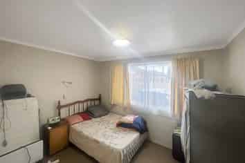 17E Surrey Road, Springvale