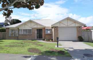 3 Beachwater Gr, Paraparaumu Beach