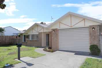 3 Beachwater Gr, Paraparaumu Beach