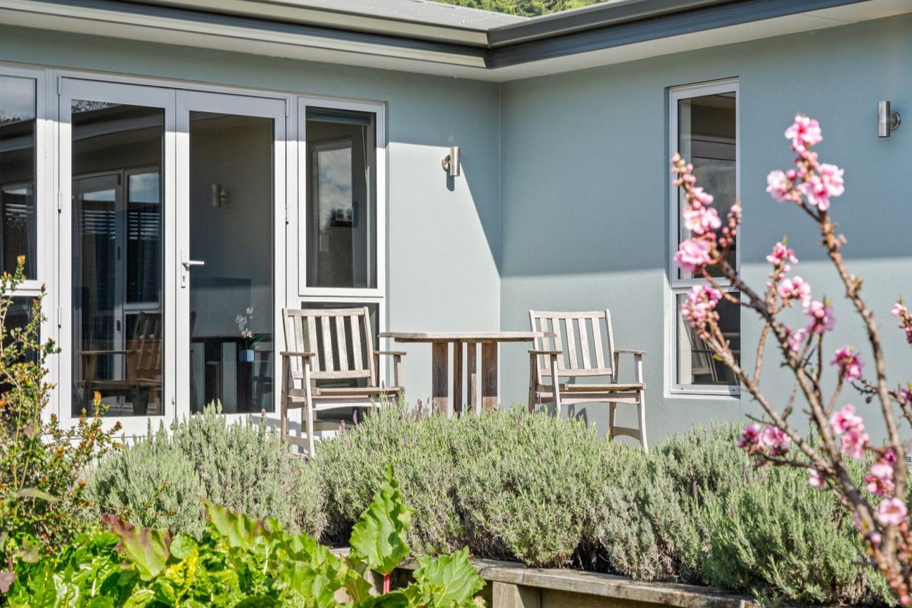 New Price, Outstanding Opportunity - Vista 4