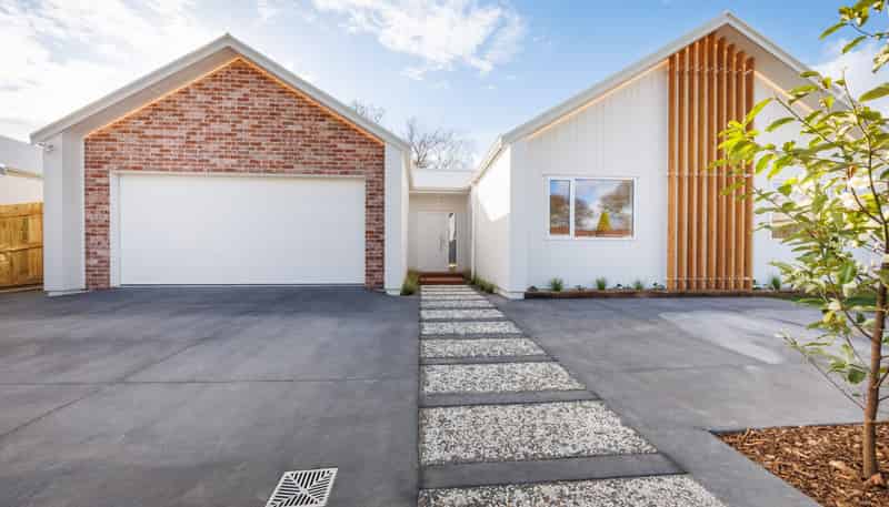 42B Batt Street, West End