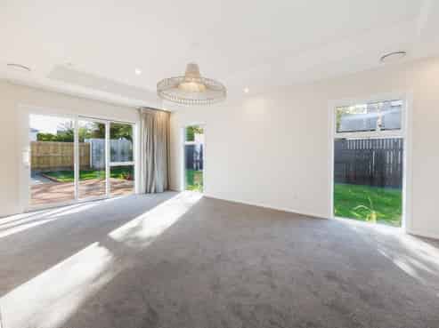 42B Batt Street, West End