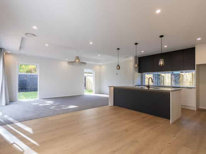 42B Batt Street, West End