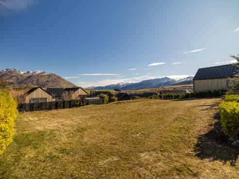 5 Falconer Rise, Jacks Point