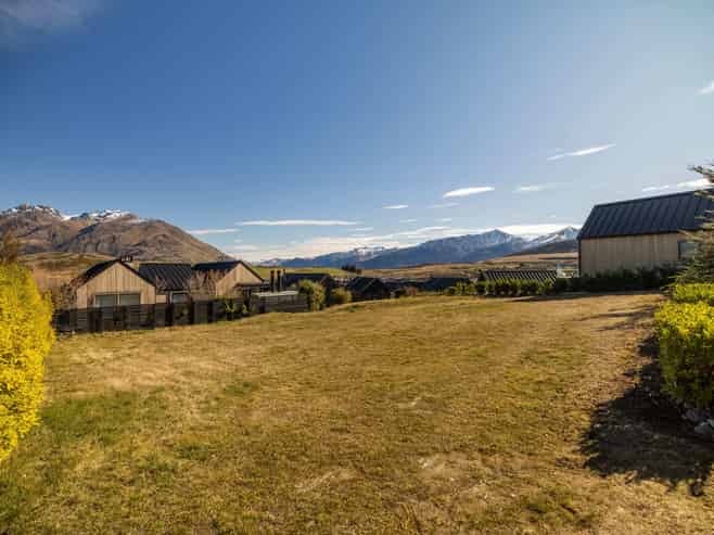 5 Falconer Rise, Jacks Point