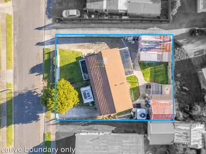 52 Longfellow Street, Trentham