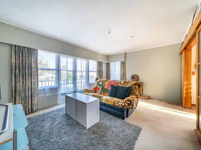 52 Longfellow Street, Trentham