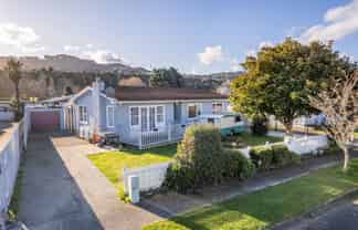 52 Longfellow Street, Trentham