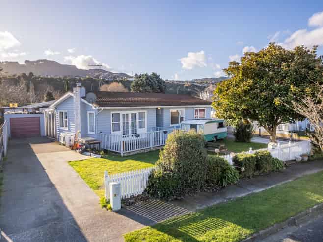 52 Longfellow Street, Trentham