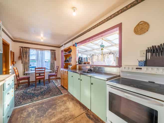 52 Longfellow Street, Trentham