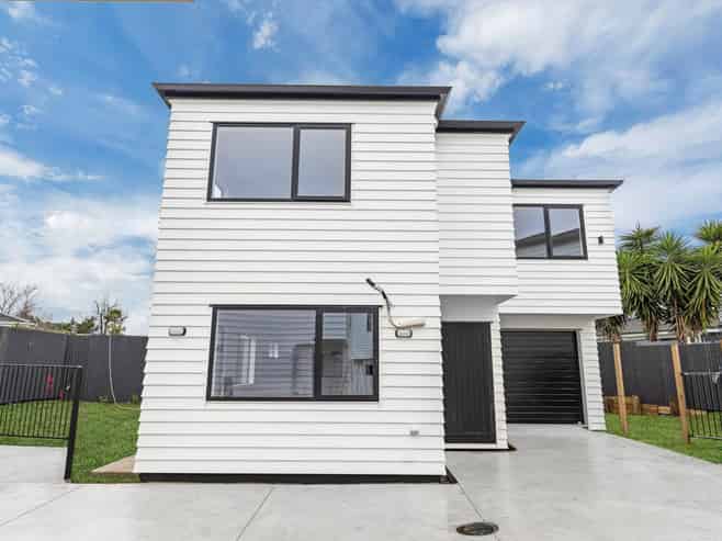 29B & 29C Yearsley Place, Manurewa