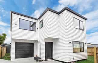 29B & 29C Yearsley Place, Manurewa