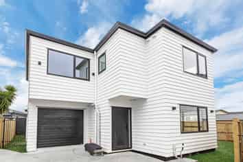 29B & 29C Yearsley Place, Manurewa