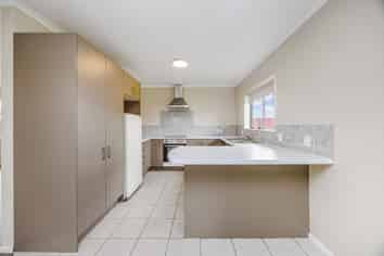 28 Crossandra Drive, Mangere