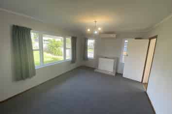 10 Thompson Terrace, Manurewa