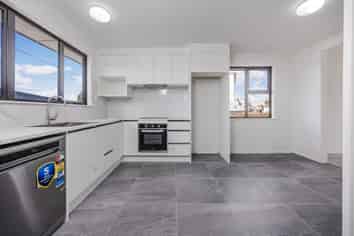 116 Clayton Avenue, Otara