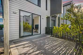 43 Westgate Drive, Westgate