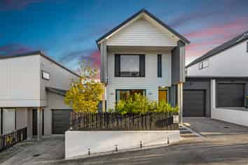 43 Westgate Drive, Westgate