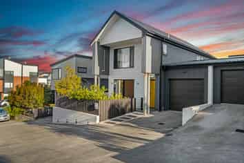 43 Westgate Drive, Westgate
