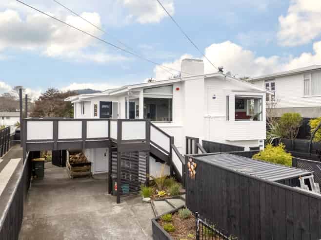 2/34 Puriri Street, Hilltop