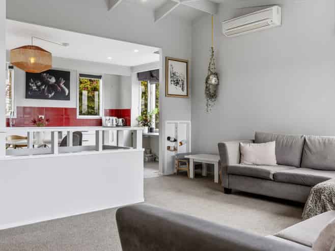 2/34 Puriri Street, Hilltop